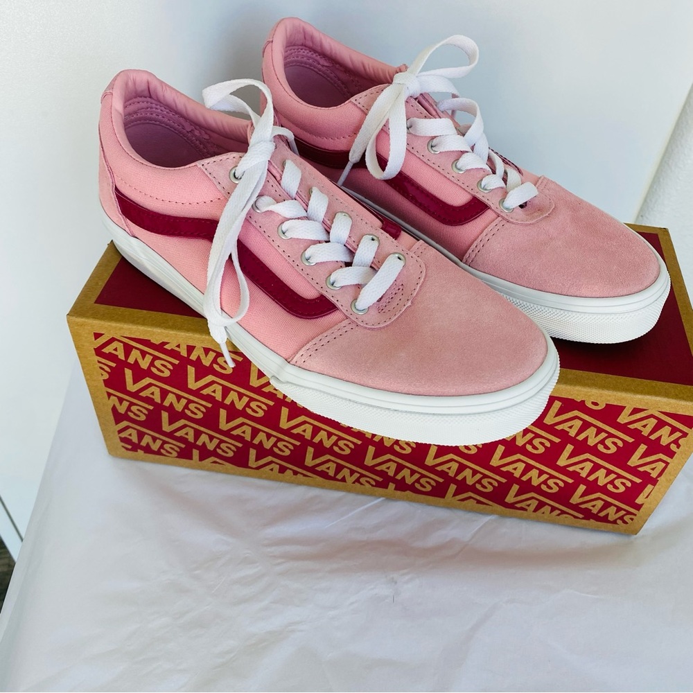 Vans Pink womens size 5 glossy coral blush NEW sneakers girls